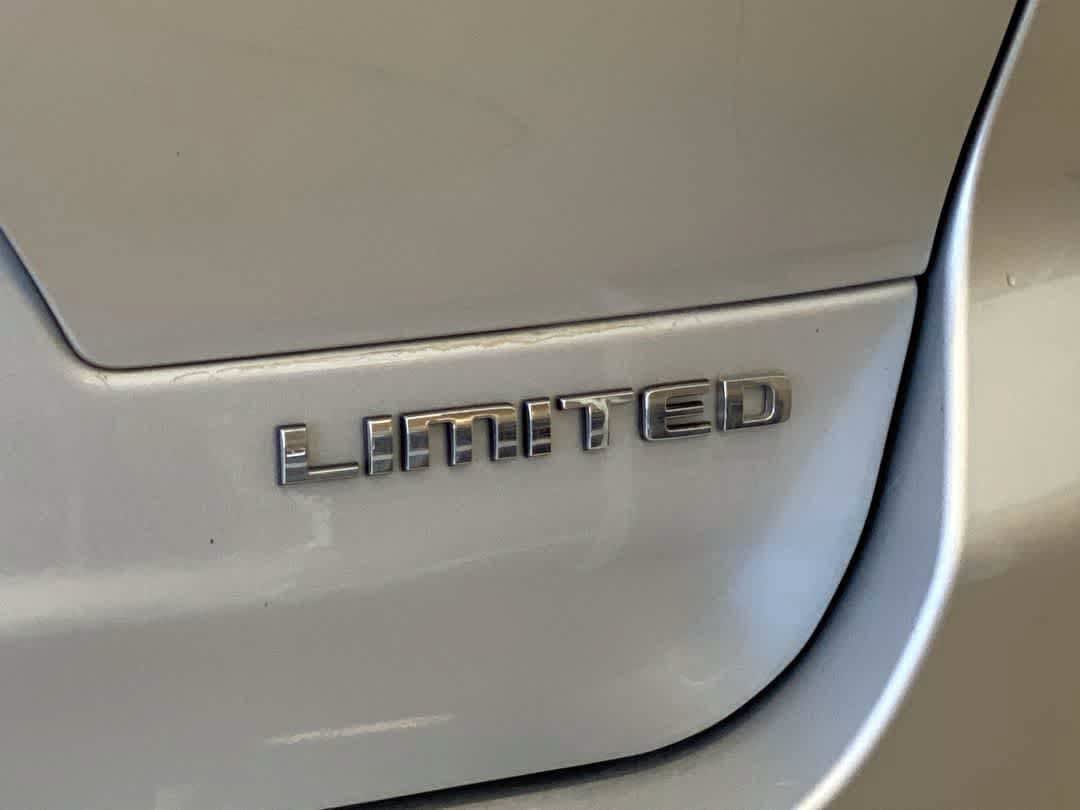 Used 2022 Jeep Grand Cherokee L Limited AWD/4WD image 12