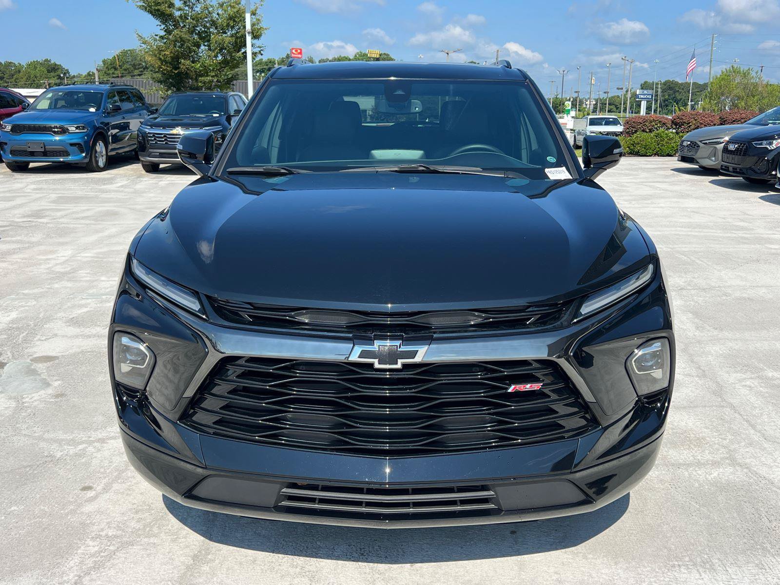 Used 2024 Chevrolet Blazer RS FWD image 2