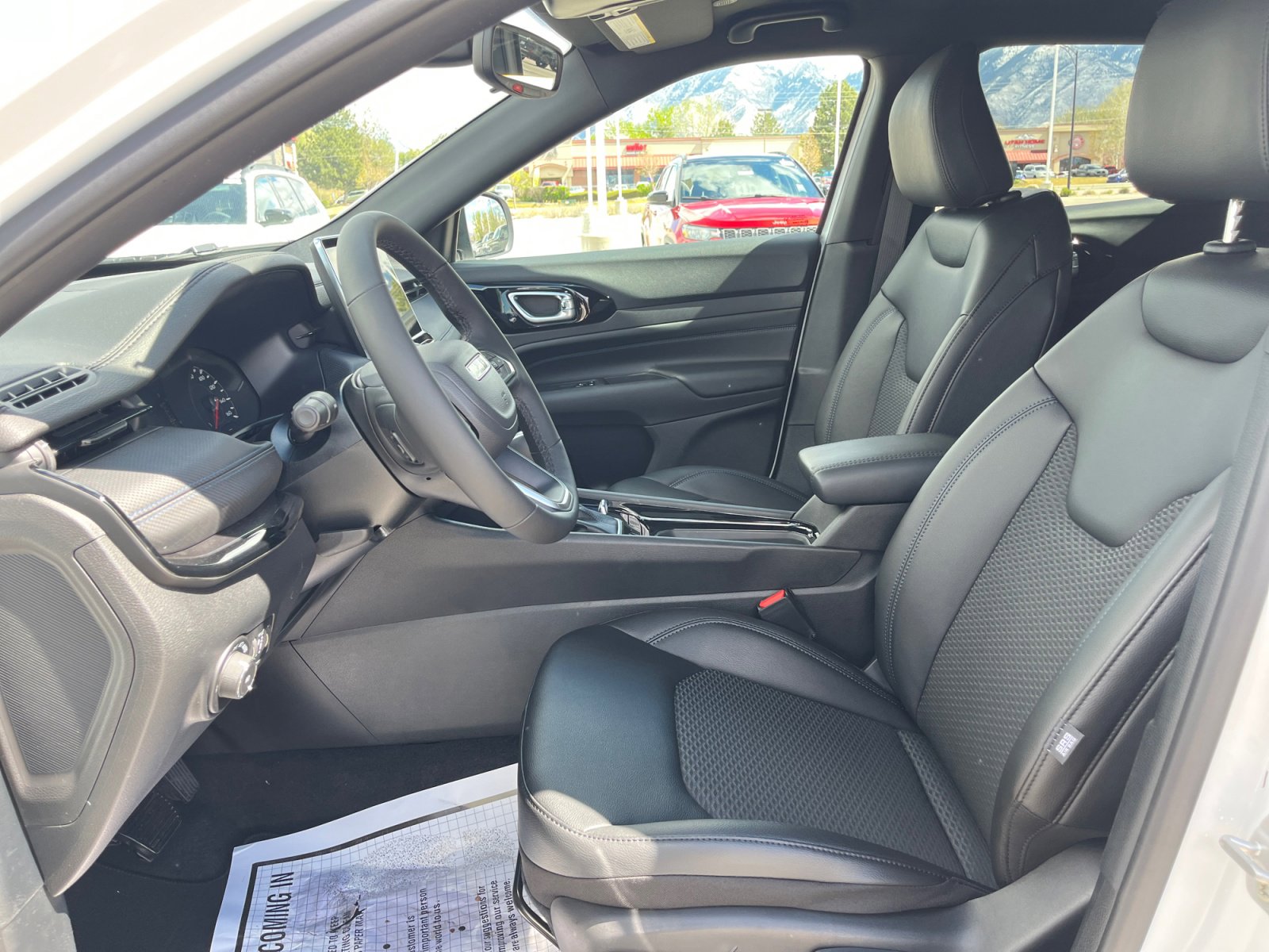 New 2026 Jeep Compass Latitude image 12