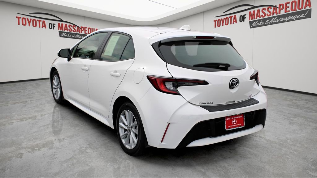 Certified 2024 Toyota Corolla SE image 3