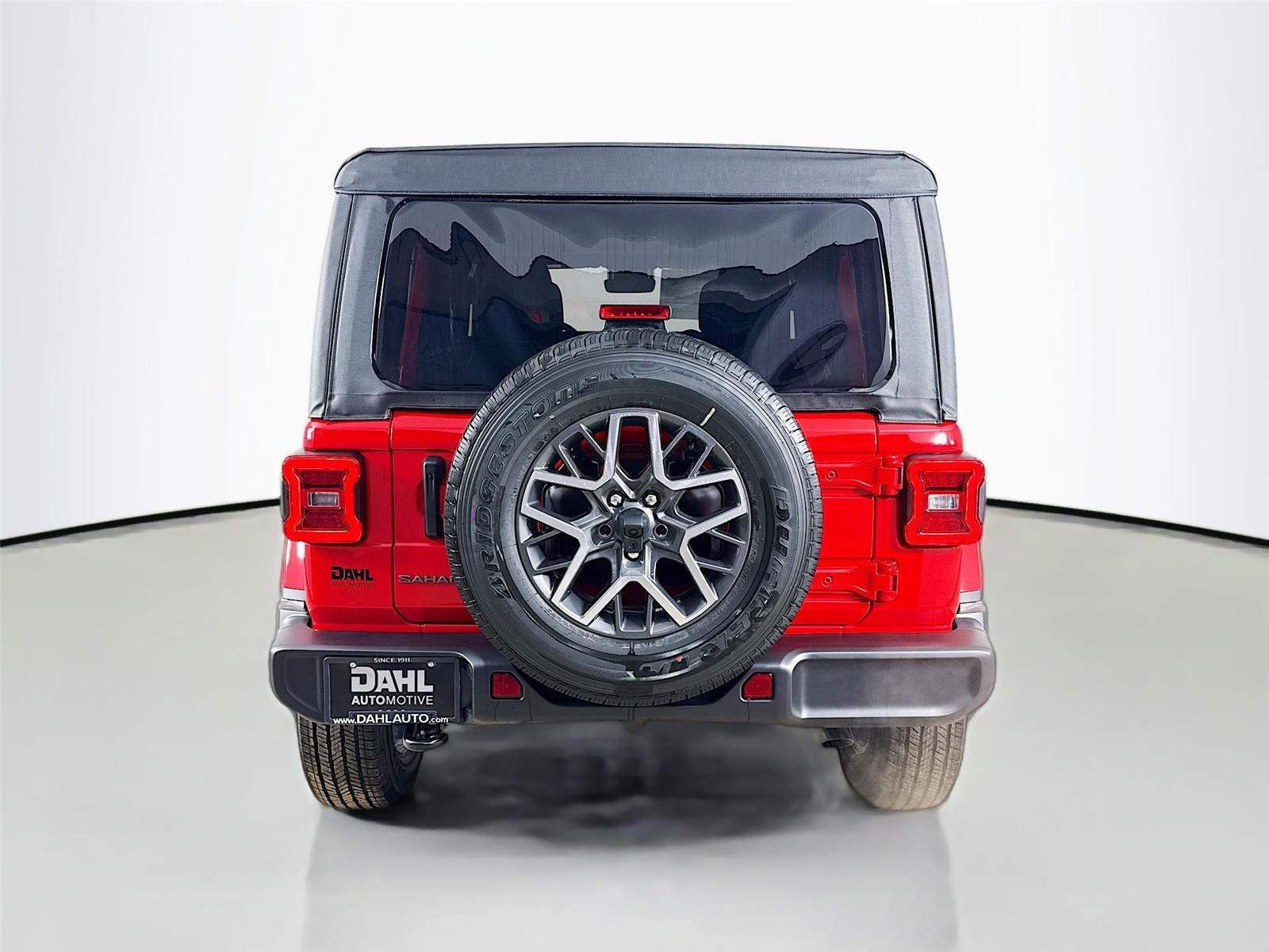 New 2025 Jeep Wrangler Sahara w/ Technology Group image 6
