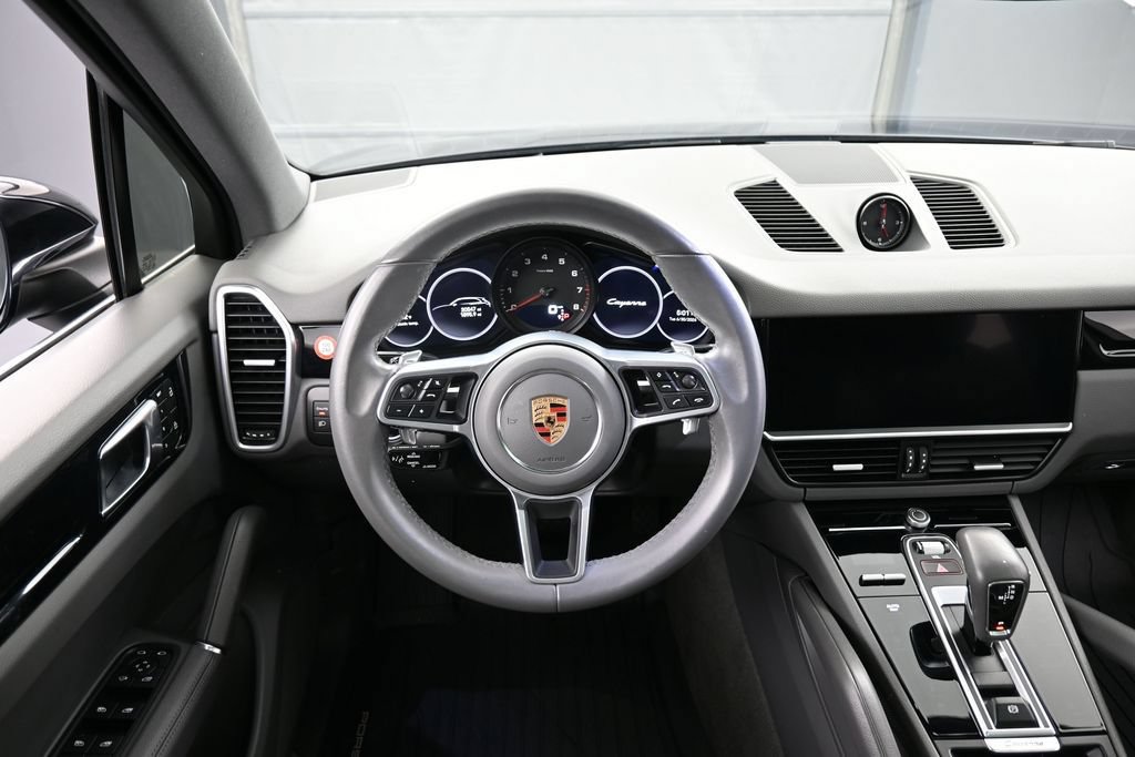 Certified 2023 Porsche Cayenne AWD/4WD image 17