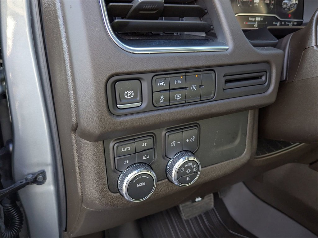 Certified 2024 GMC Yukon XL SLT w/ SLT Luxury Package image 15