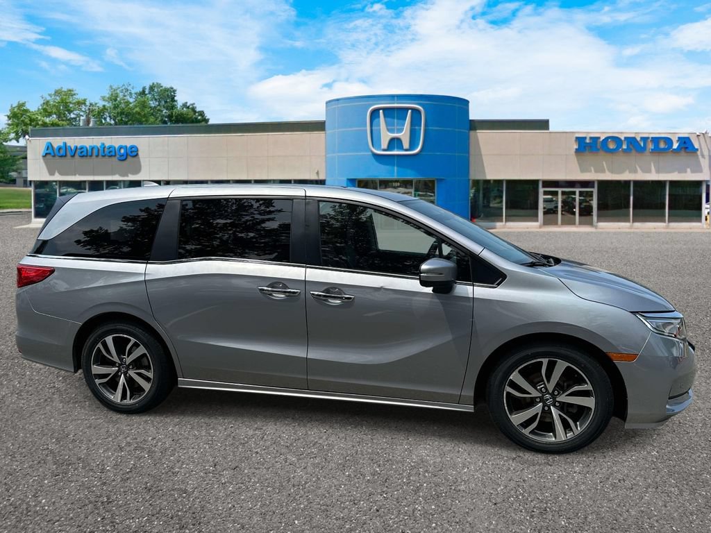 Certified 2023 Honda Odyssey Touring image 3