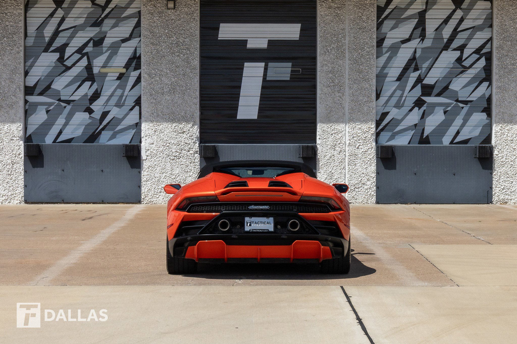 Used 2022 Lamborghini Huracan EVO image 13