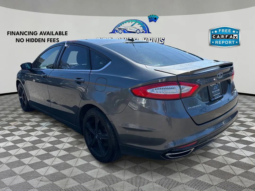 Used 2016 Ford Fusion SE image 5