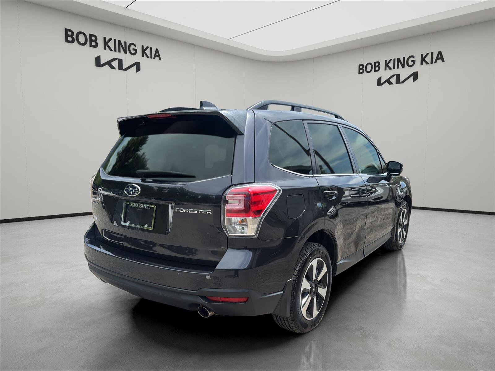 Used 2018 Subaru Forester 2.5i Limited AWD/4WD image 5