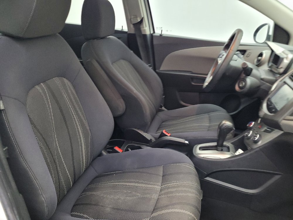 Used 2016 Chevrolet Sonic LT FWD image 21