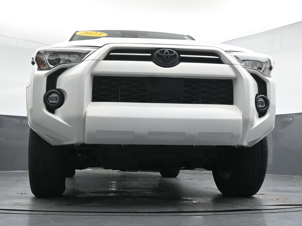Used 2023 Toyota 4Runner SR5 Premium w/ Moonroof Package AWD/4WD image 34