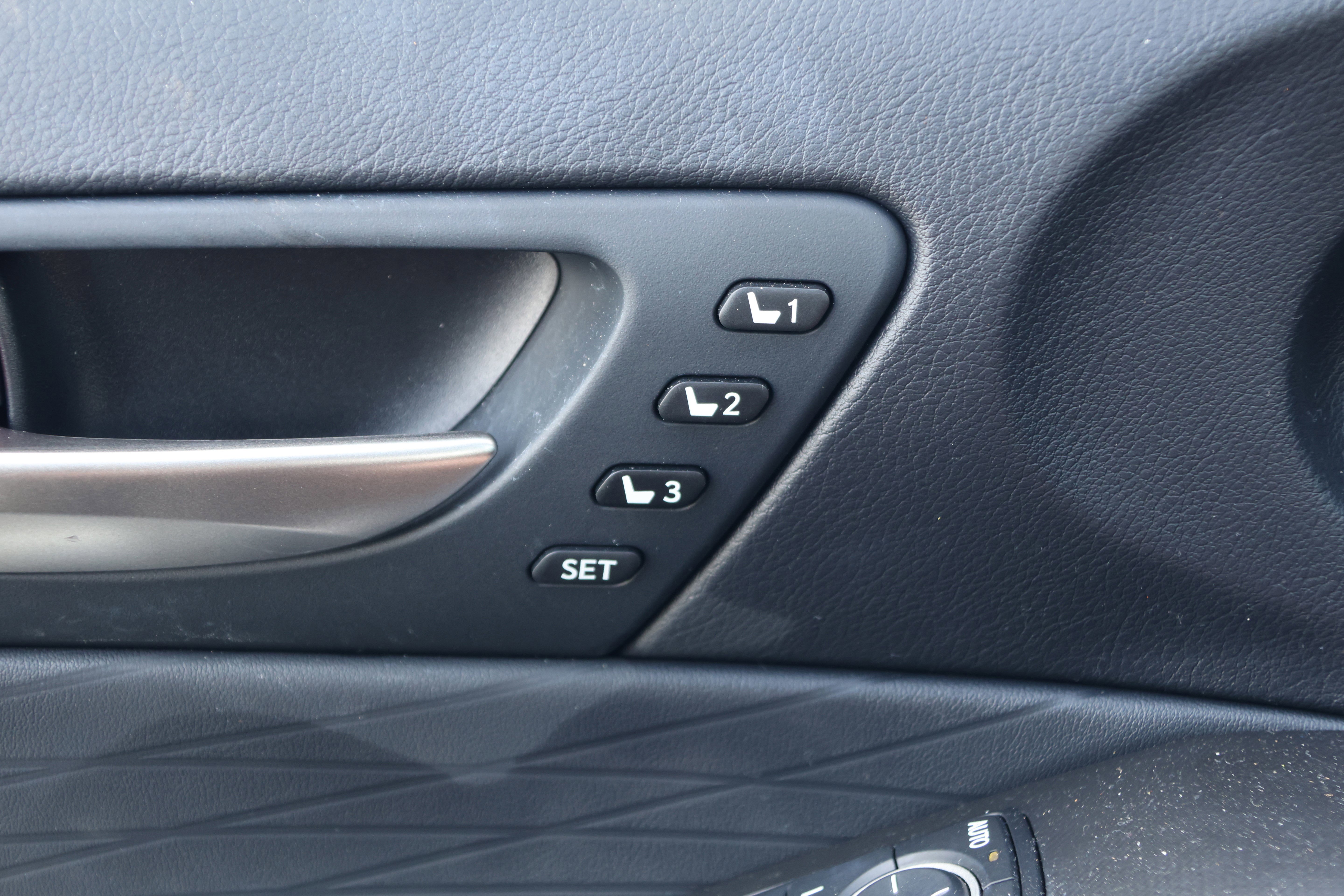 Used 2025 Lexus IS 350 F Sport image 13