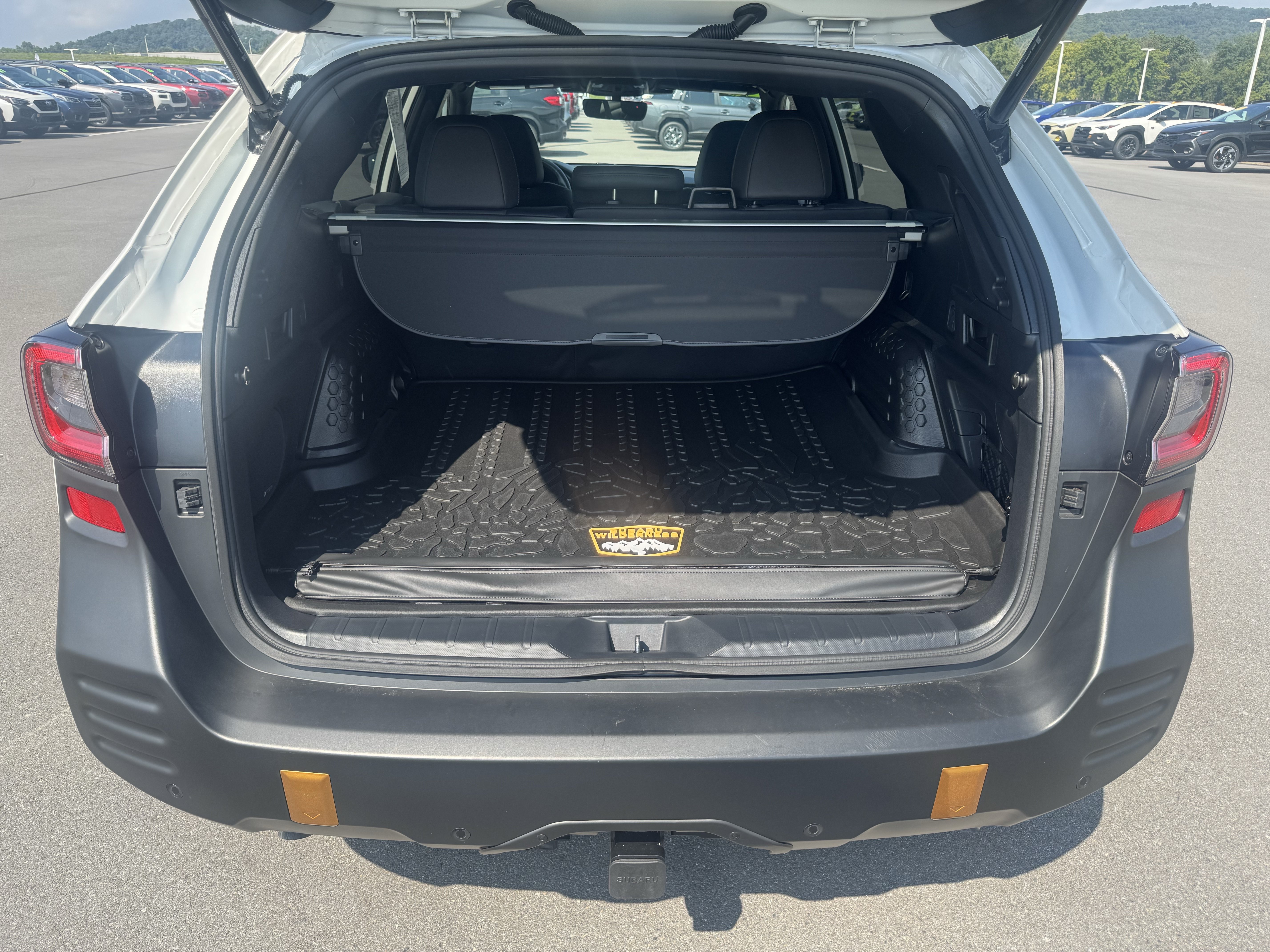 Certified 2025 Subaru Outback Wilderness AWD/4WD image 5