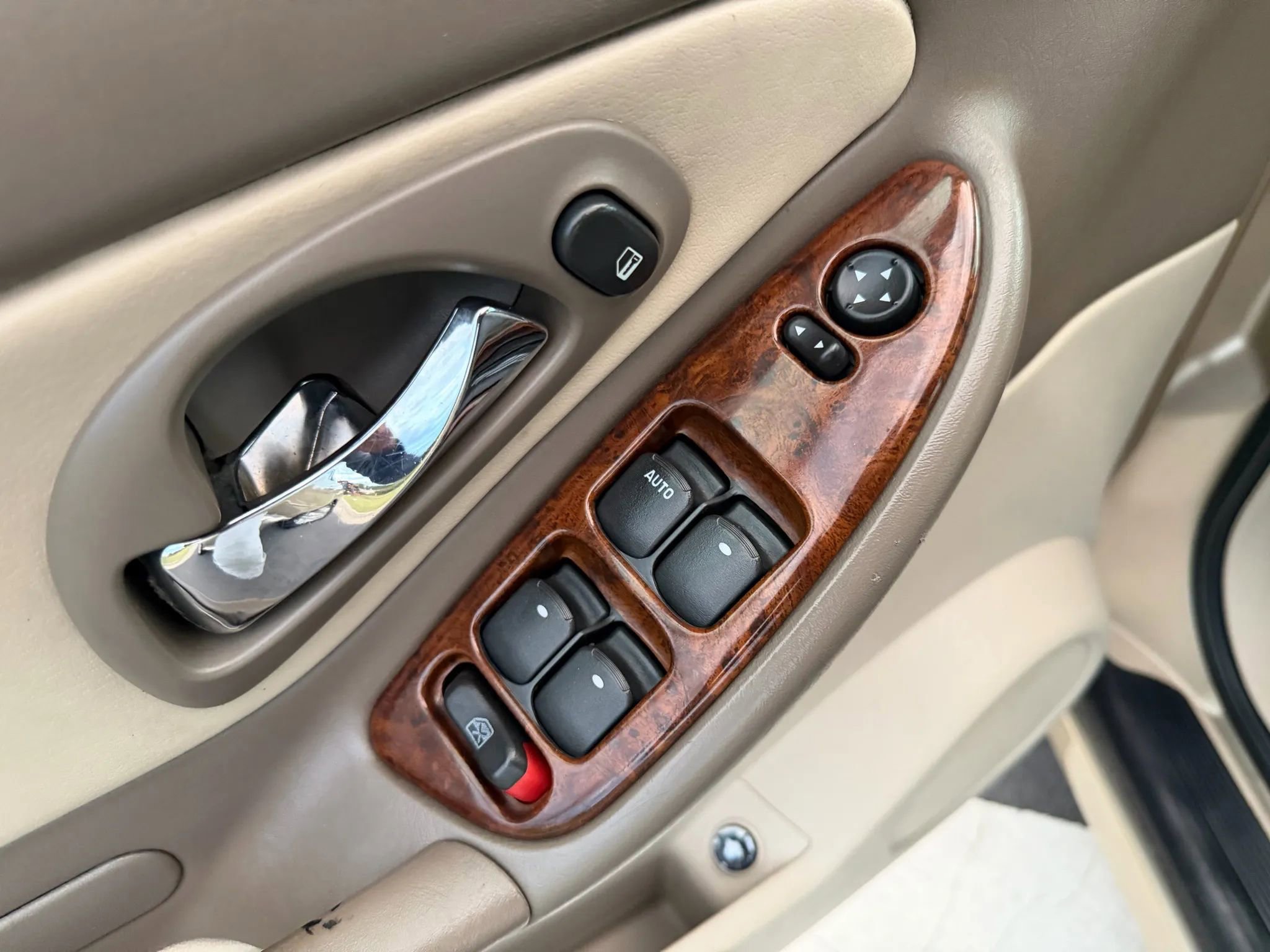 Used 2005 Chevrolet Malibu LT w/ Preferred Equipment Group image 11