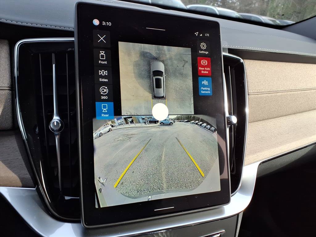 New 2026 Volvo XC90 B6 Plus w/ Protection Package Premier AWD/4WD image 22
