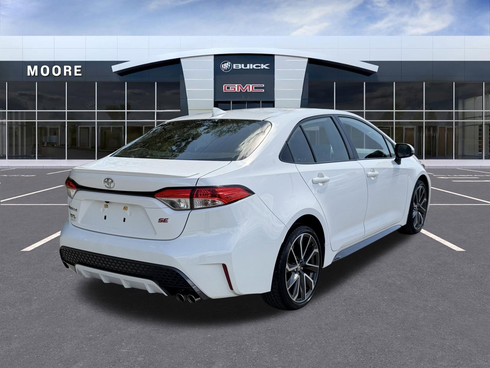 Used 2021 Toyota Corolla SE FWD image 3