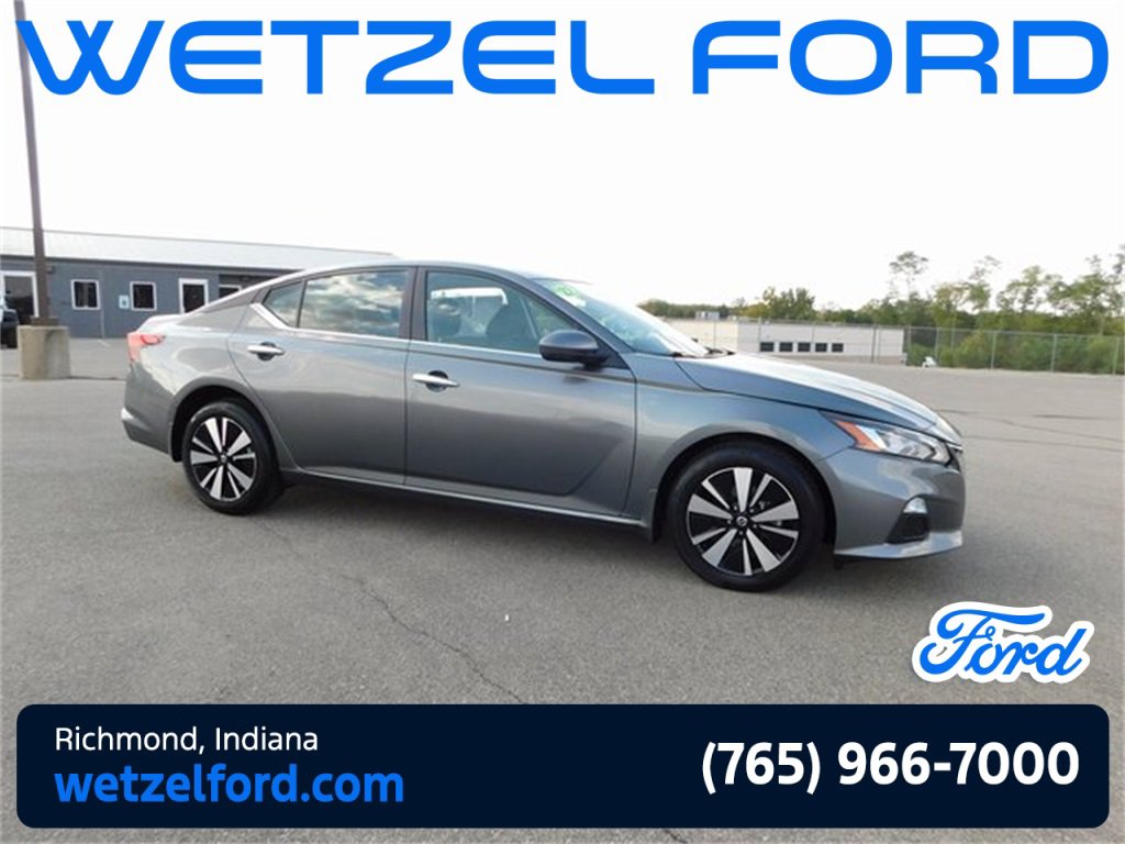 Used 2022 Nissan Altima 2.5 SV w/ SV Premium Package