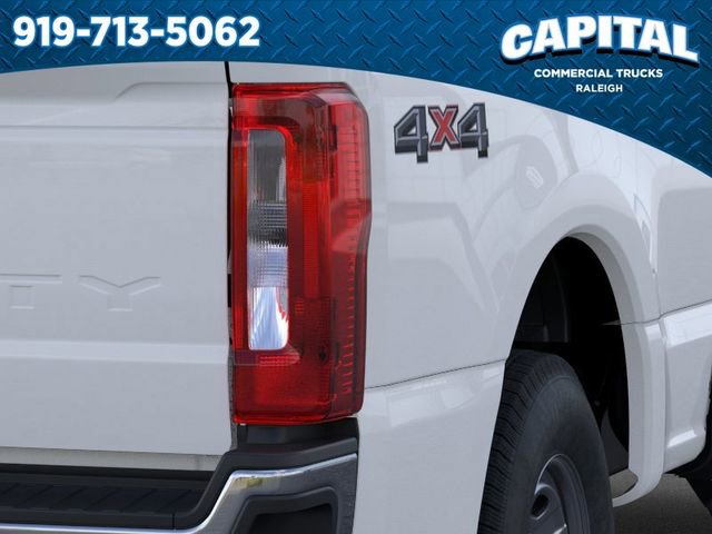 New 2026 Ford F250 XL w/ XL Chrome Package AWD/4WD image 21