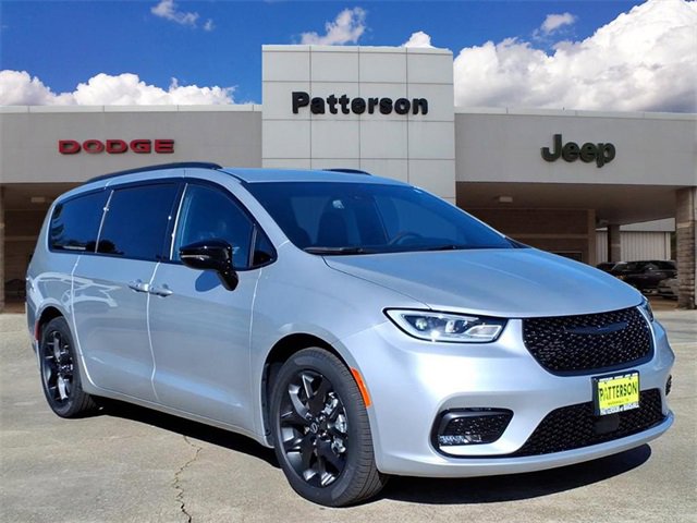 New 2026 Chrysler Pacifica Select image 1