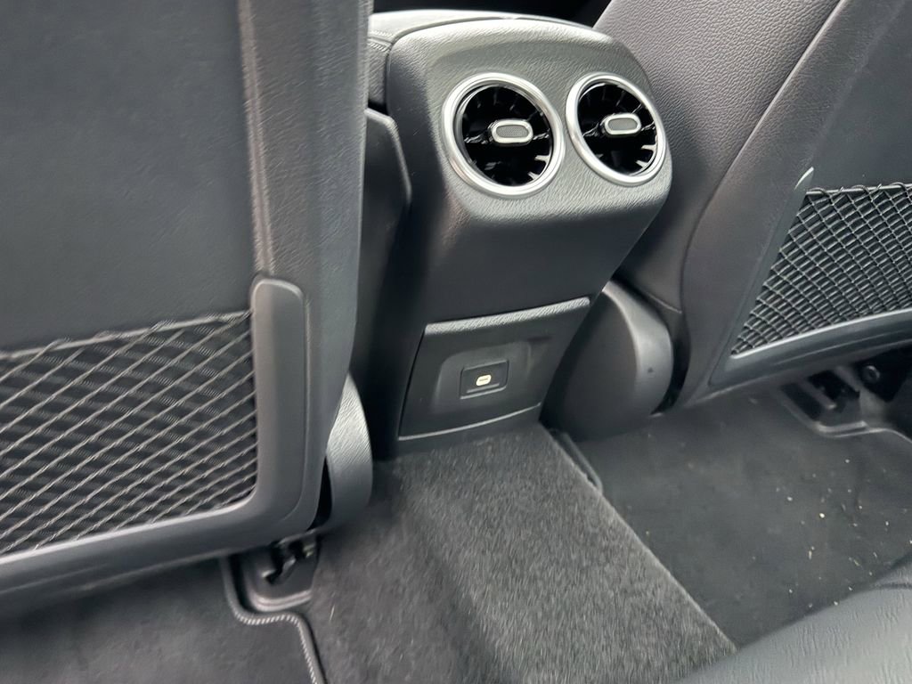 Certified 2025 Mercedes-Benz CLA 250 4MATIC image 40