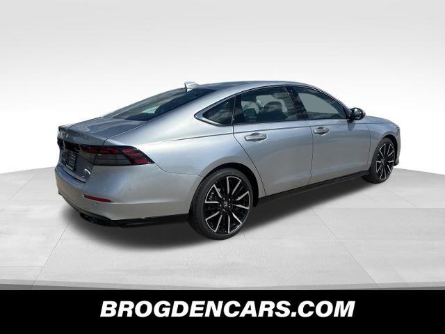 New 2025 Honda Accord Touring image 3