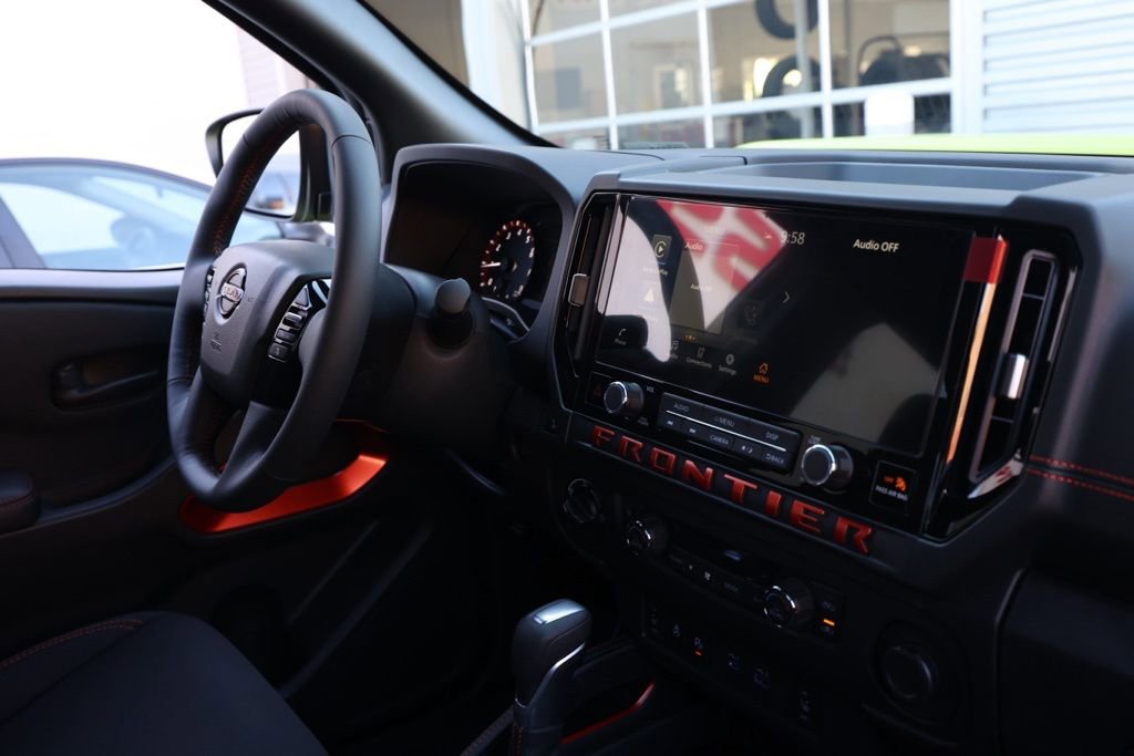 New 2026 Nissan Frontier PRO-4X w/ Pro-4x Convenience Package image 19