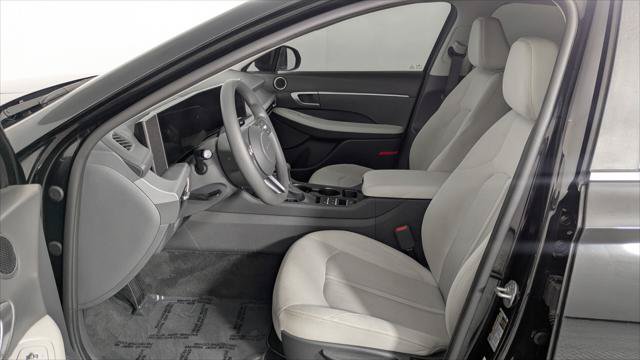 Used 2026 Hyundai Sonata SE FWD image 14