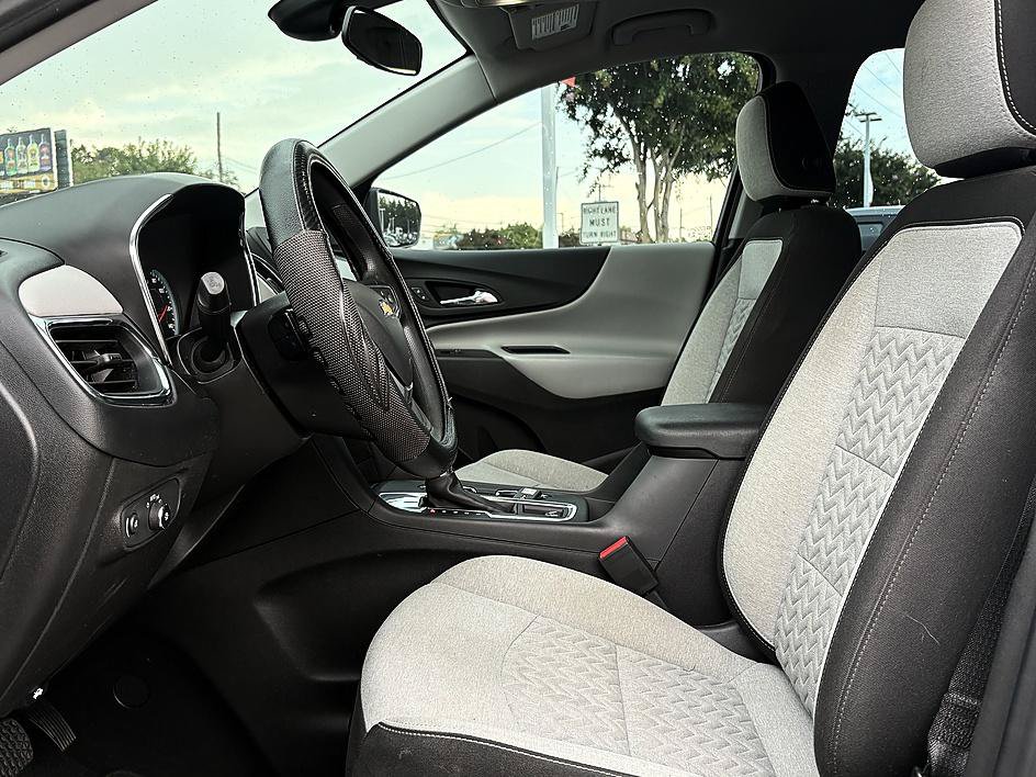 Used 2023 Chevrolet Equinox LS w/ Midnight Edition FWD image 8