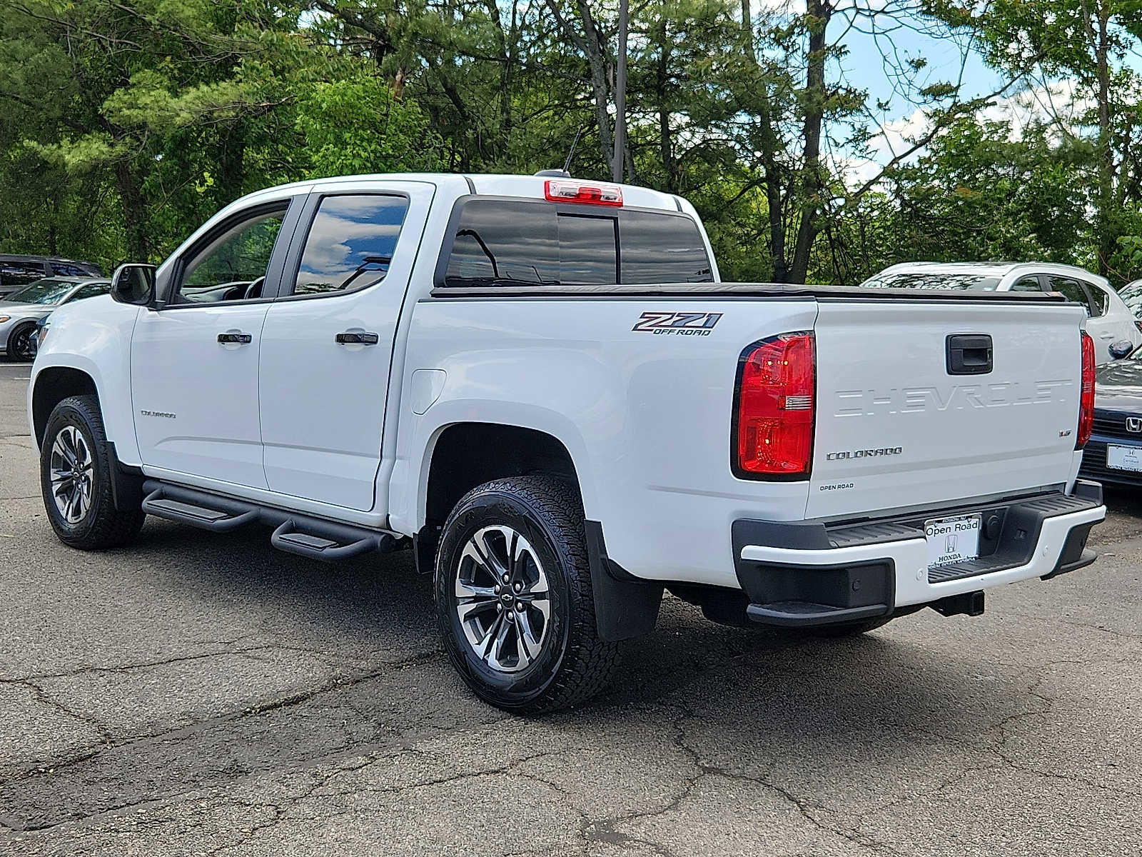Used 2022 Chevrolet Colorado Z71 AWD/4WD image 4