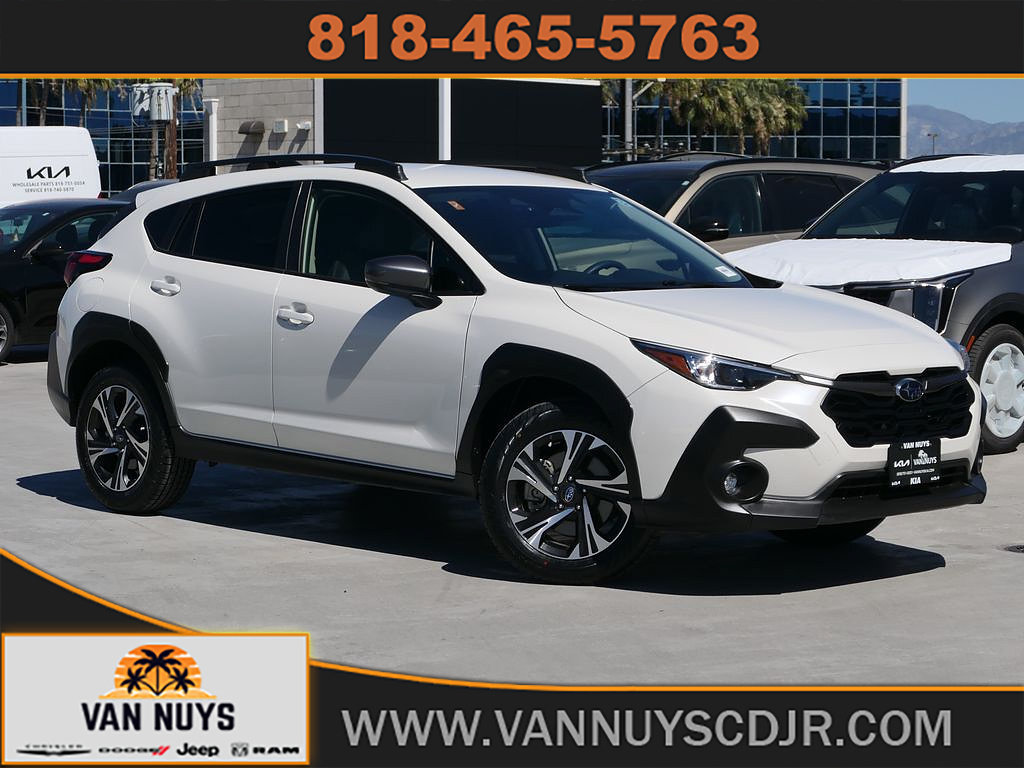 Used 2024 Subaru Crosstrek 2.0i Premium w/ Crosstrek Mirror Package AWD/4WD image 1