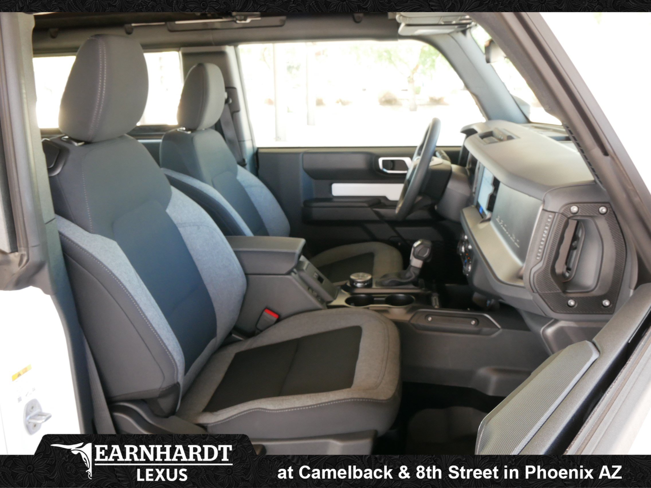 Used 2025 Ford Bronco 2-Door AWD/4WD image 8