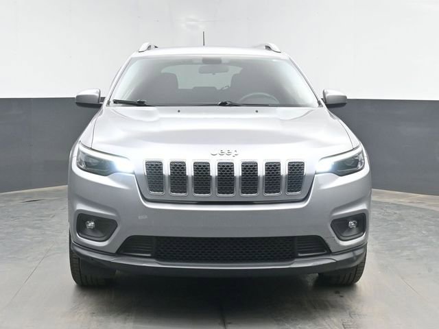 Used 2019 Jeep Cherokee Latitude w/ Cold Weather Group AWD/4WD image 3