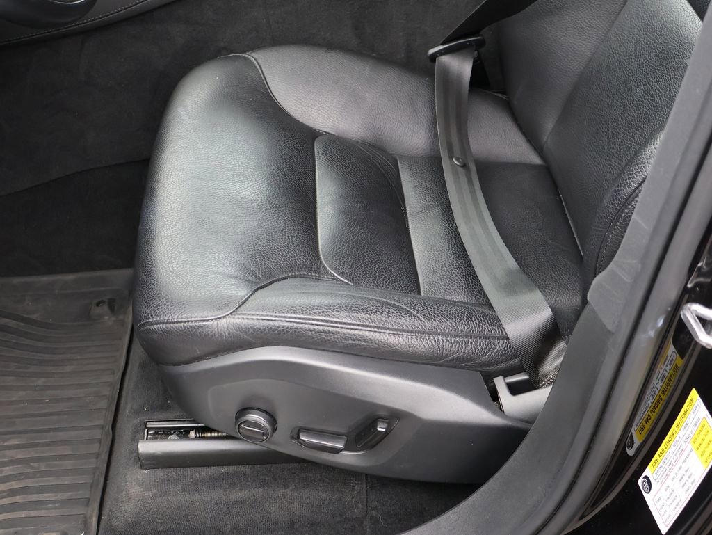 Used 2021 Volvo XC90 T6 Momentum w/ Advanced Package image 40