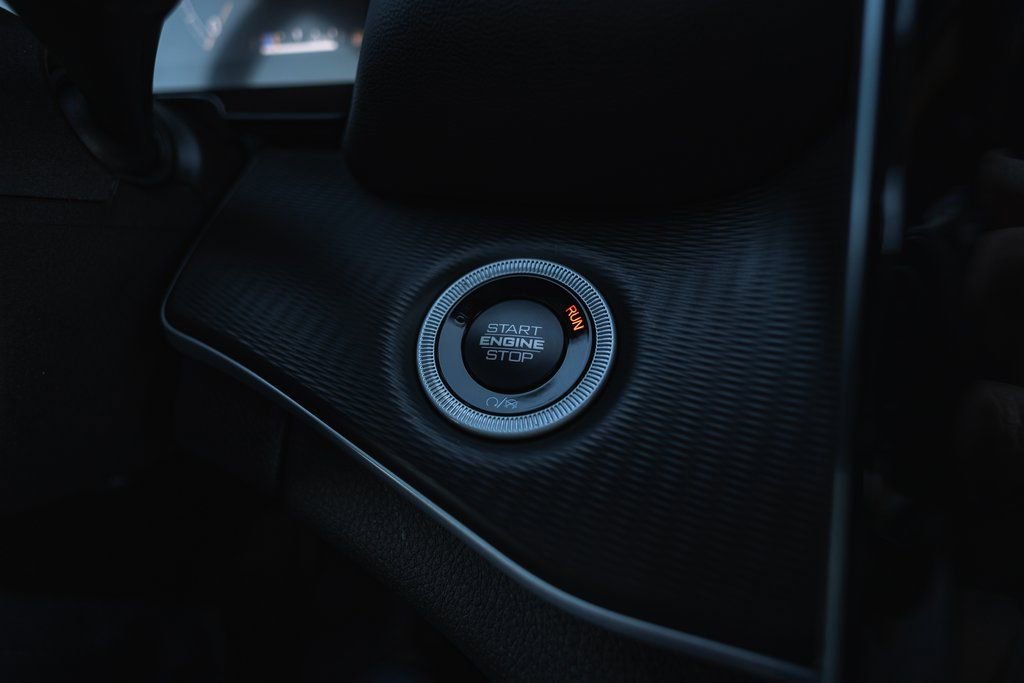 New 2025 Jeep Grand Cherokee L Altitude image 14