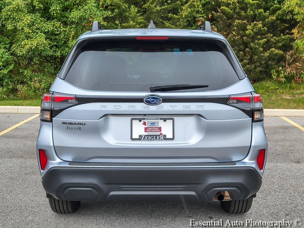 Used 2026 Subaru Forester Premium AWD/4WD image 5