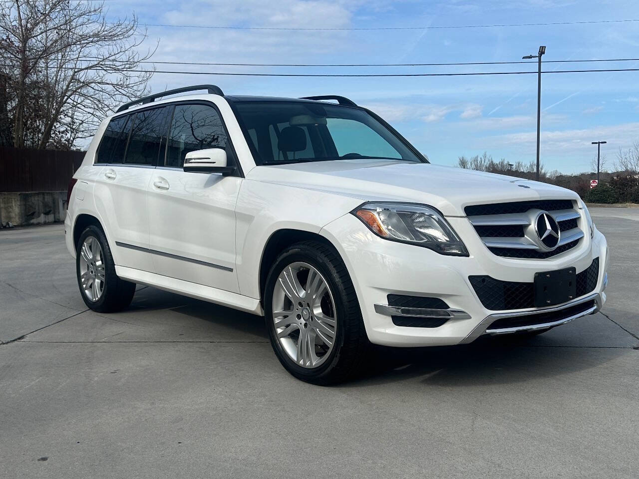 Used 2015 Mercedes-Benz GLK 350 GLK 350 4MATIC AWD 4dr SUV image 3