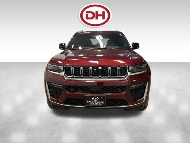 New 2026 Jeep Grand Cherokee Limited w/ Luxury Tech Group II AWD/4WD image 6