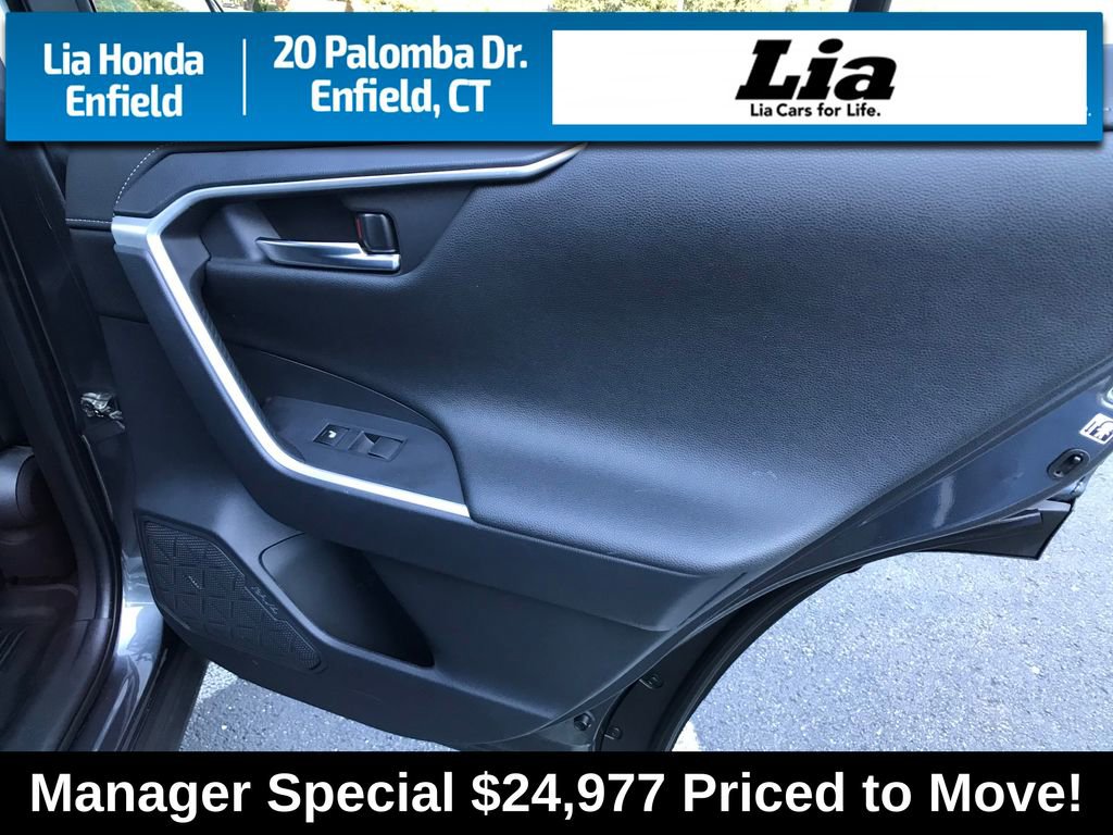 Used 2019 Toyota RAV4 Limited image 29