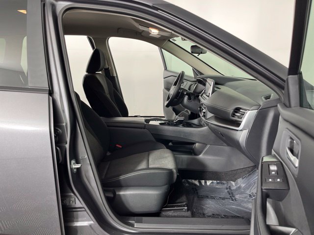 Certified 2026 Nissan Rogue SV FWD image 39