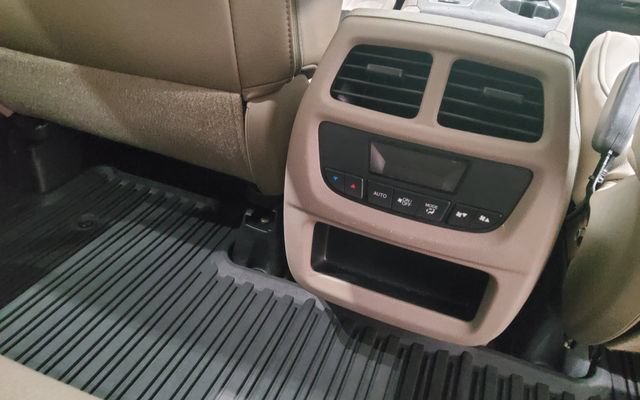 Used 2018 Honda Pilot EX-L image 19