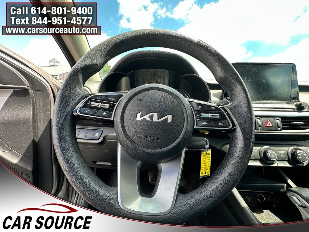 Used 2022 Kia Forte LXS FWD image 8