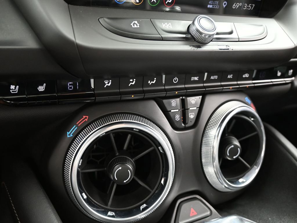 Used 2019 Chevrolet Camaro LT image 26