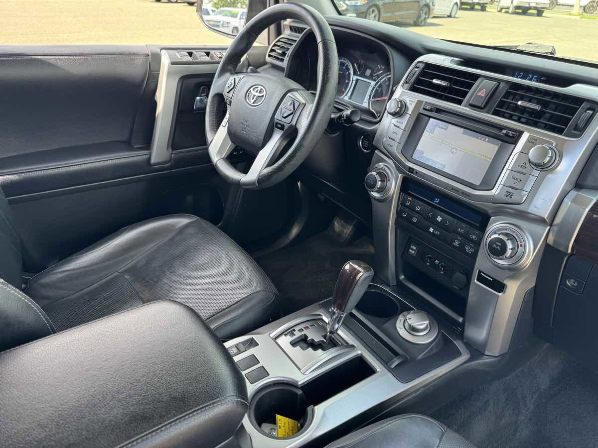Used 2018 Toyota 4Runner Limited AWD/4WD image 13