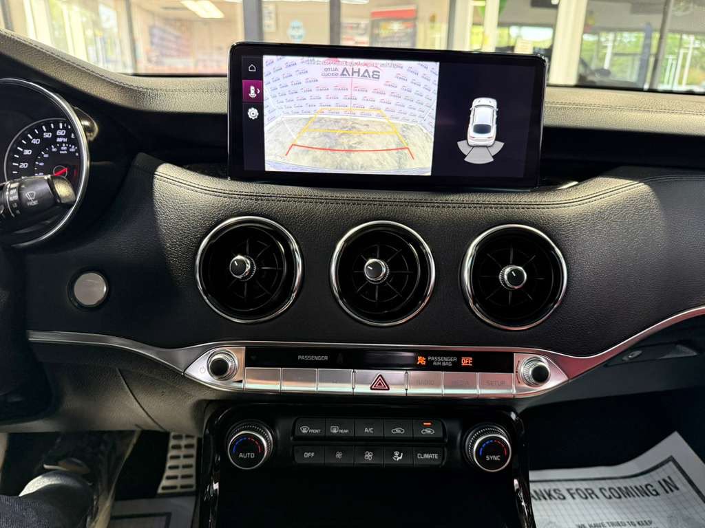Used 2023 Kia Stinger GT-Line w/ Sun & Sound Package AWD/4WD image 14