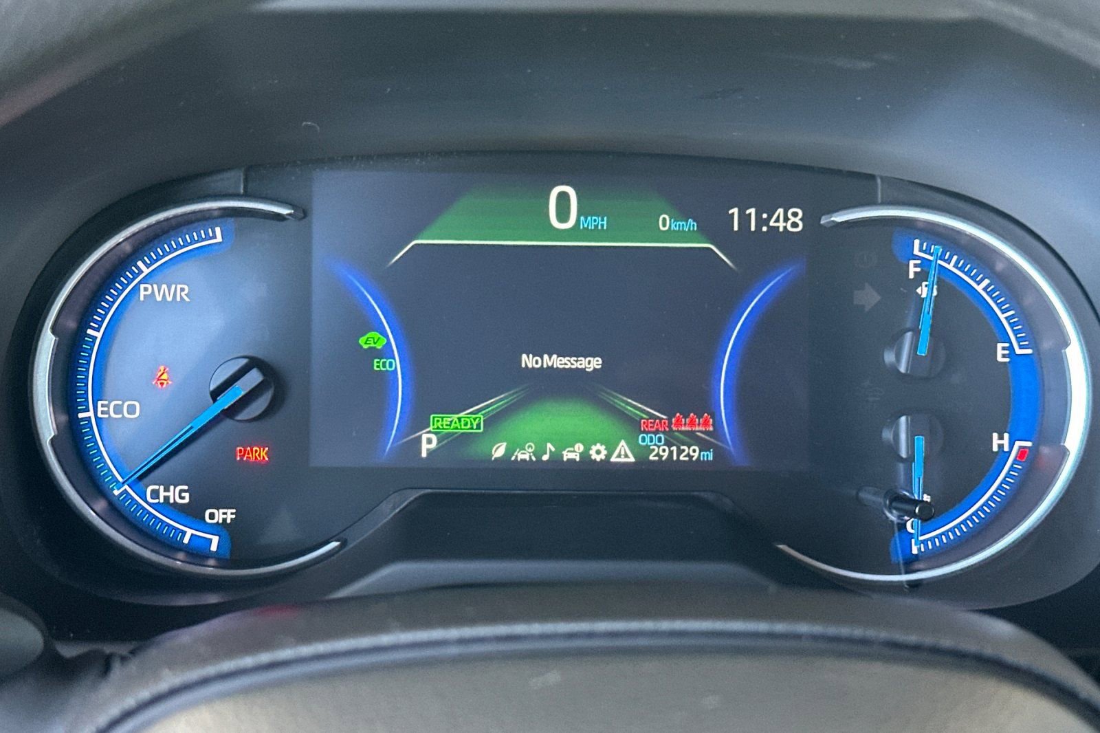 Certified 2025 Toyota RAV4 LE image 30