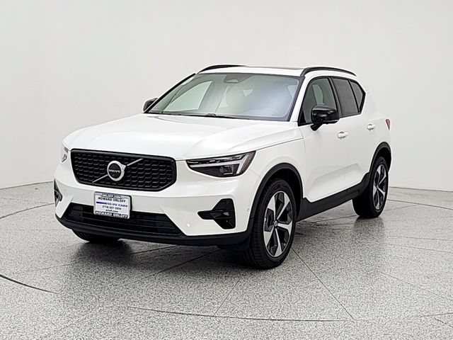 New 2026 Volvo XC40 B5 Plus w/ Protection Package Premier