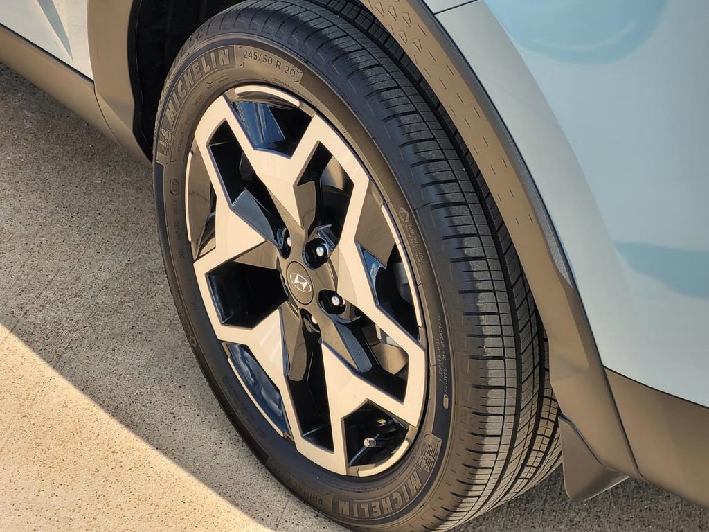 Used 2024 Hyundai Santa Cruz Limited image 7