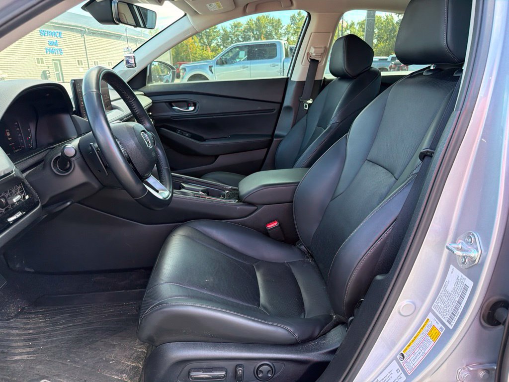 Used 2024 Honda Accord Touring image 15
