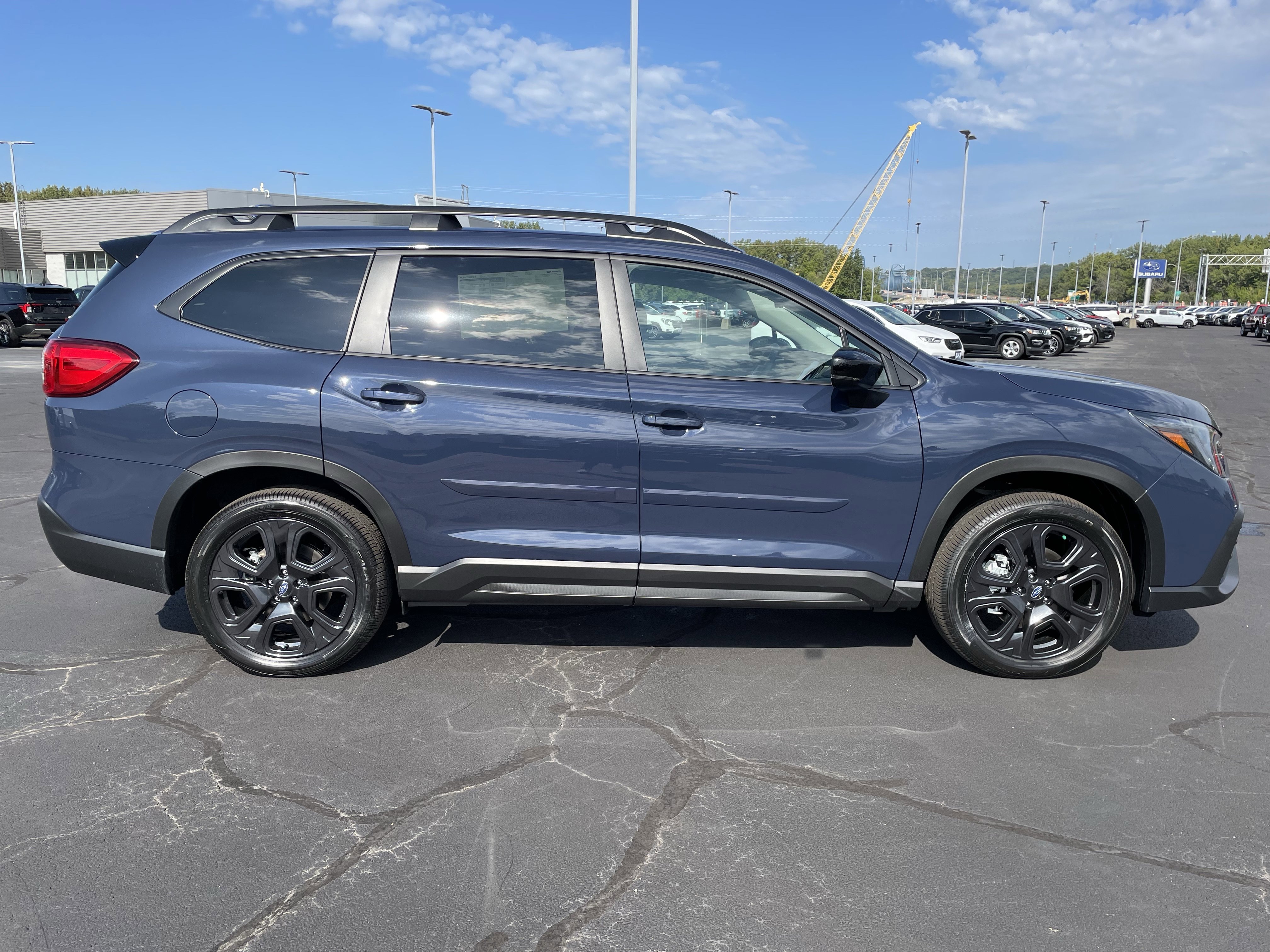 New 2025 Subaru Ascent Onyx Edition image 9