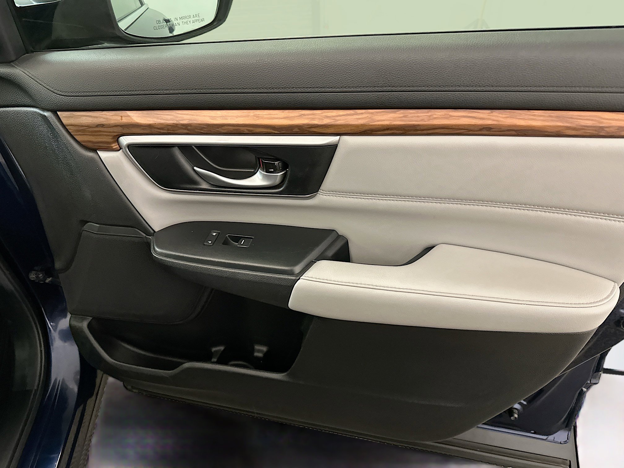 Used 2018 Honda CR-V Touring image 35