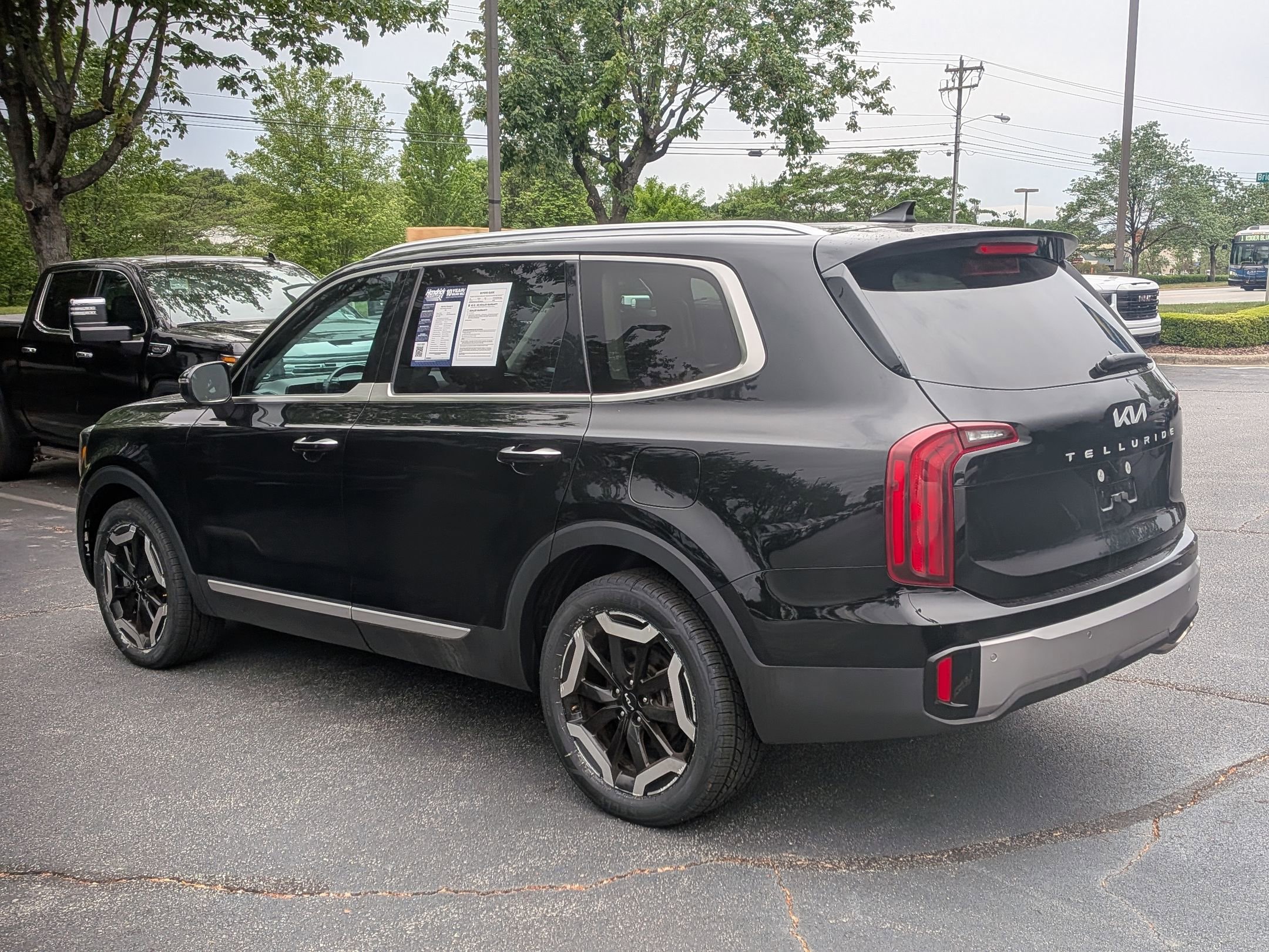 Used 2025 Kia Telluride S AWD/4WD image 7