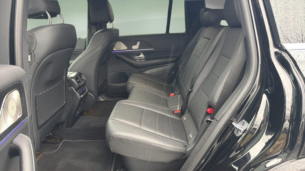 Used 2025 Mercedes-Benz GLS 450 4MATIC image 17